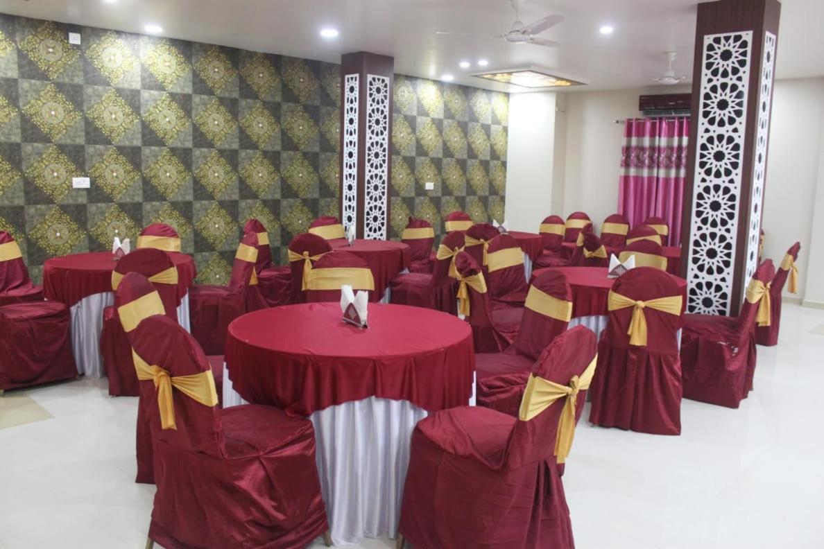 Hotel Golden Tulip Purnia Bagian luar foto