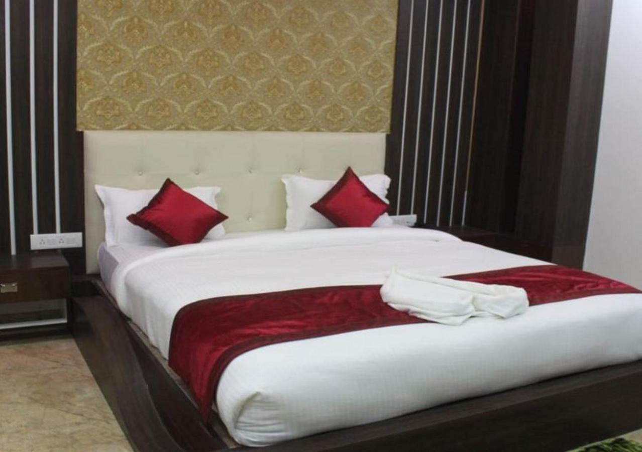 Hotel Golden Tulip Purnia Bagian luar foto
